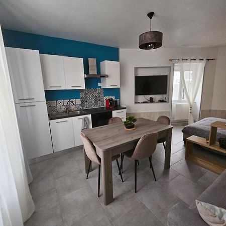 Appartement Sarl La Famille 1 à Angoulême Extérieur photo